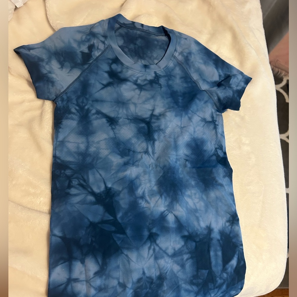swiftly tech lululemon- discontinued